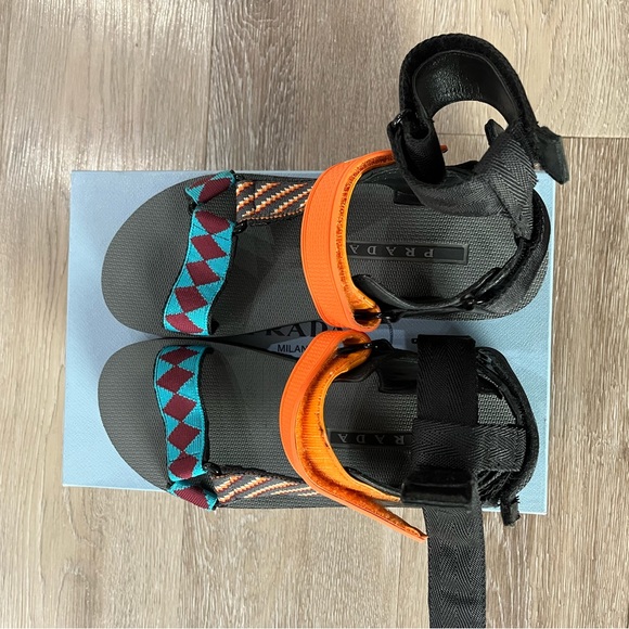 Prada sport nylon printed sandals. - Picture 3 of 6